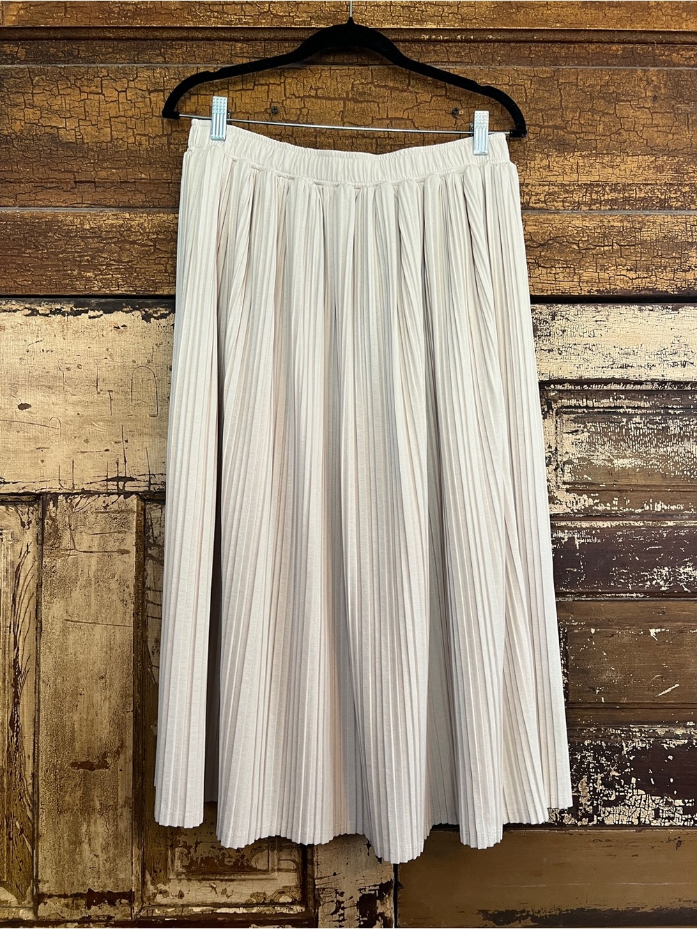 NWT- Adrianna Papell Cream Pleated Midi Skirt - Picture 2 of 2